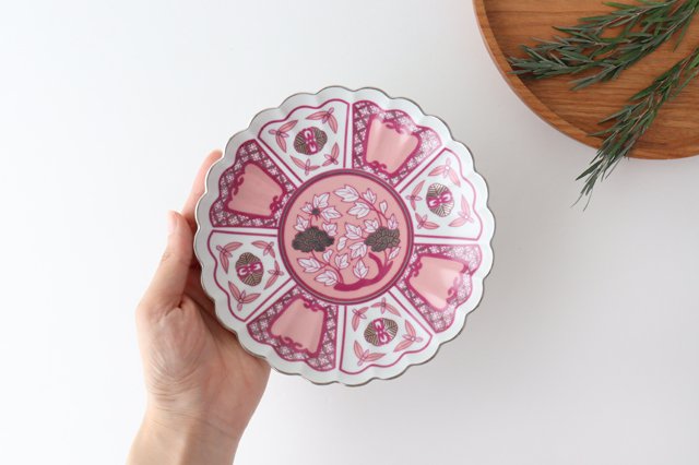 Rinkurou Kiln kotohogu Chrysanthemum Shaped Plate Pink 15cm/5.9in | Hasami Ware