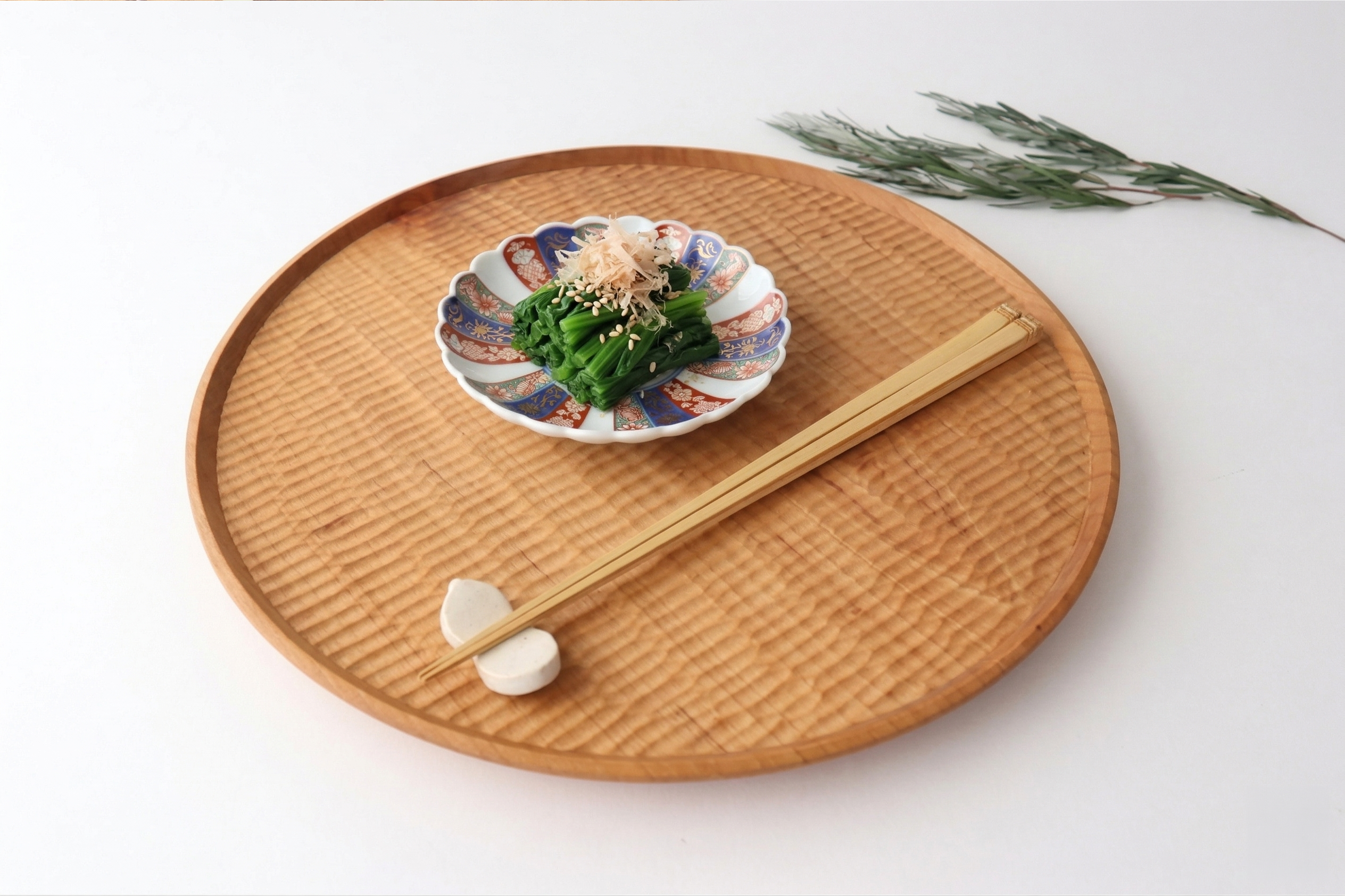 Rinkurou Kiln Sauce Plate Old Imari Chrysanthemum Pattern 9cm/3.5in | Hasami Ware