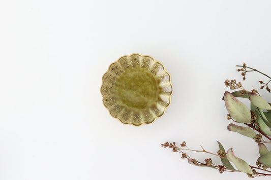 Green glazed flower plate, pottery Yuya Ishida