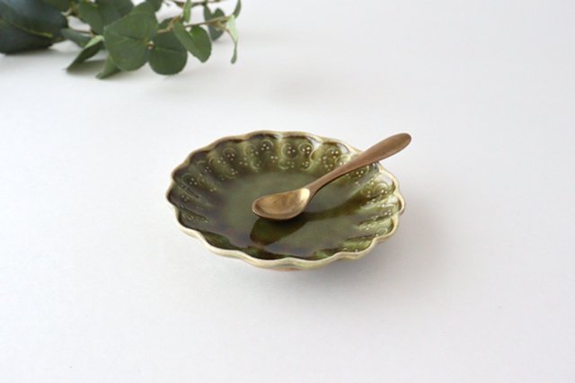 Green glazed flower plate, pottery Yuya Ishida