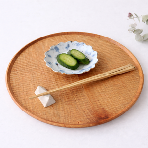 Flower-shaped Sauce Plate Vine Blue Arabesque | Arita Ware