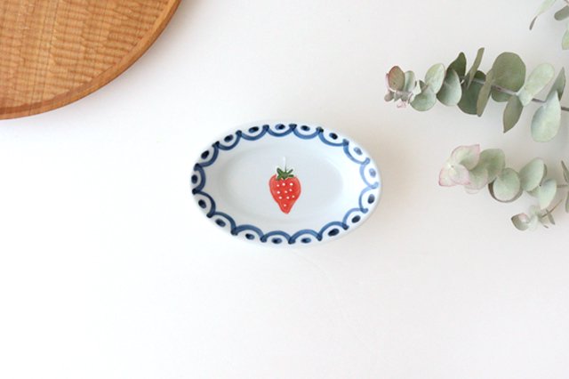 Small Oval Bowl Strawberry | Kobachi Arita Ware