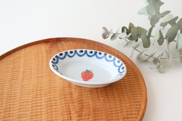 Small Oval Bowl Strawberry | Kobachi Arita Ware