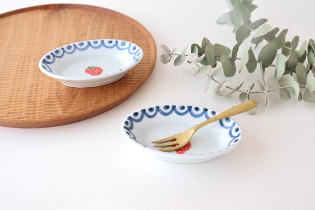 Small Oval Bowl Strawberry | Kobachi Arita Ware