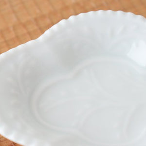 Gourd salt plate, white porcelain, Arita ware