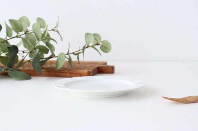 Rim plate 15cm white porcelain YABANE Hasami ware