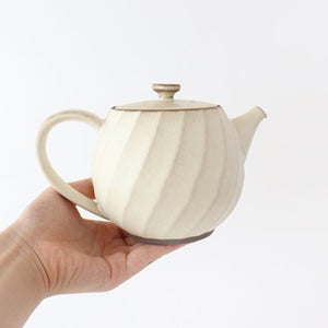 Sucre Japanese Teapot Ivory | Kyusu Hasami Ware