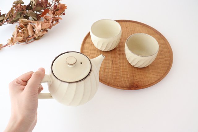 Sucre Japanese Teapot Ivory | Kyusu Hasami Ware