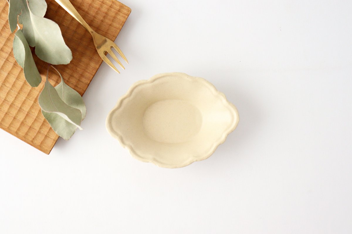 Lemon small bowl, small white pottery, Ozenre kiln