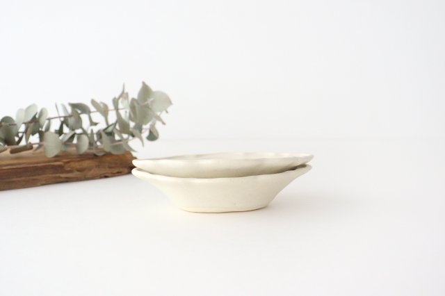 Lemon small bowl, small white pottery, Ozenre kiln