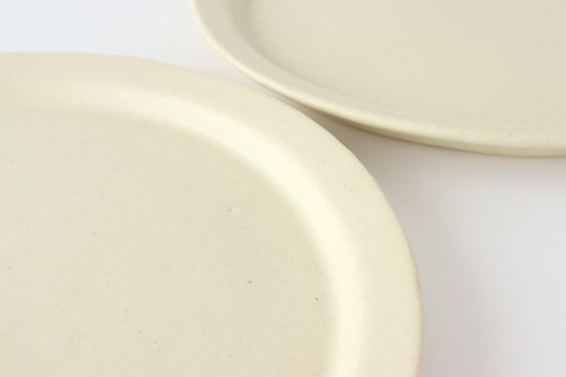 Flat plate medium white pottery Ozenre kiln