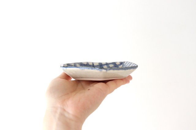 Hexagonal small bowl semi-porcelain check Arita ware