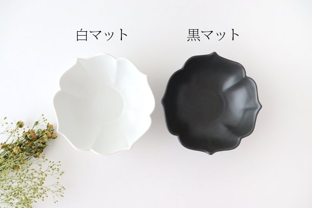 Kikyobuchi small bowl, black matte porcelain, Arita ware