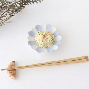 Chrysanthemum-shaped Sauce Plate Cobalt  | Arita Ware