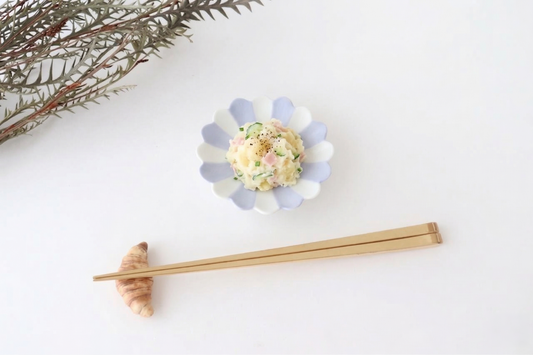 Chrysanthemum-shaped Sauce Plate Cobalt  | Arita Ware