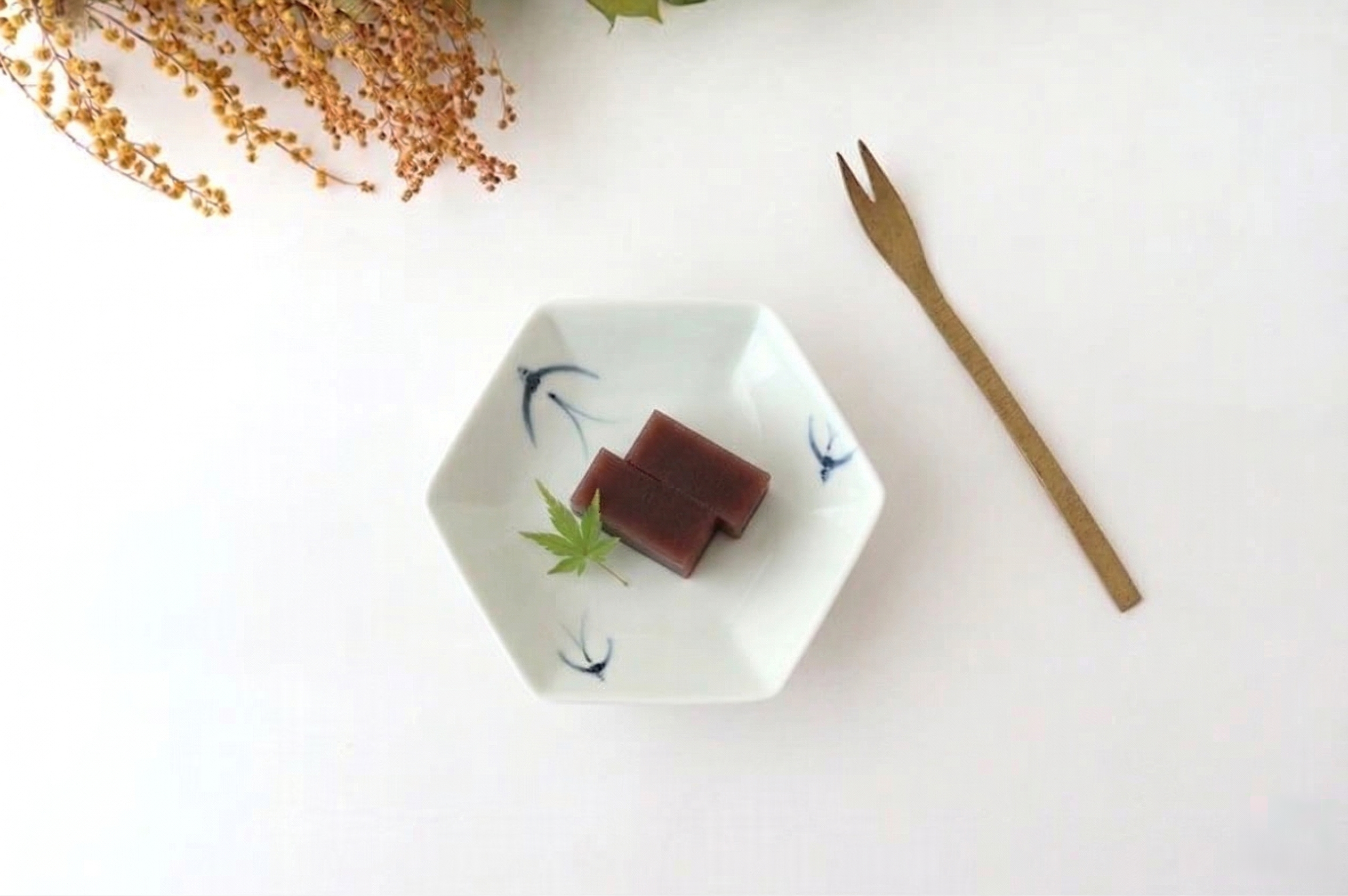 Hexagonal small plate Swallow Porcelain Arita ware