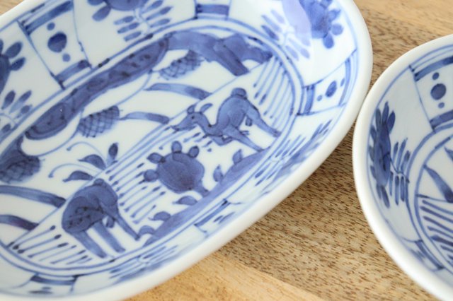 Oval plate, small Fuyo hand and twin deer illustration, porcelain, Arita ware
