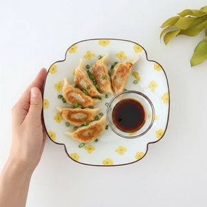 hana Flower-shaped Plate Yellow | Arita Ware