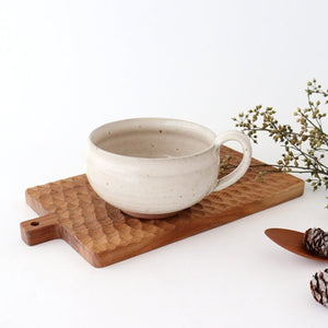 Hand-made soup, white cream, pottery, Mino ware