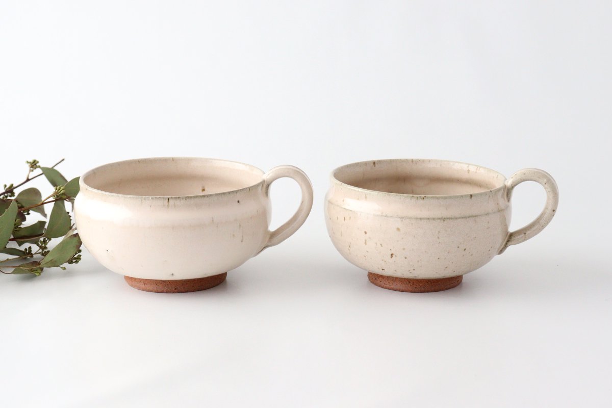 Hand-made soup, white cream, pottery, Mino ware