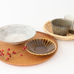 Hand-made soup, white cream, pottery, Mino ware