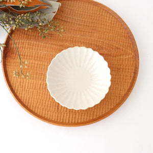 Small Chrysanthemum-shaped Plate Matte White | Mino Ware