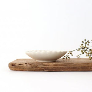 Small Chrysanthemum-shaped Plate Matte White | Mino Ware