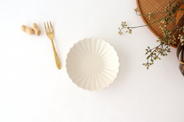 Small Chrysanthemum-shaped Plate Matte White | Mino Ware