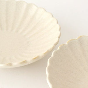 Small Chrysanthemum-shaped Plate Matte White | Mino Ware