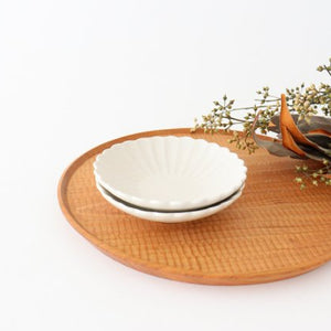 Small Chrysanthemum-shaped Plate Matte White | Mino Ware