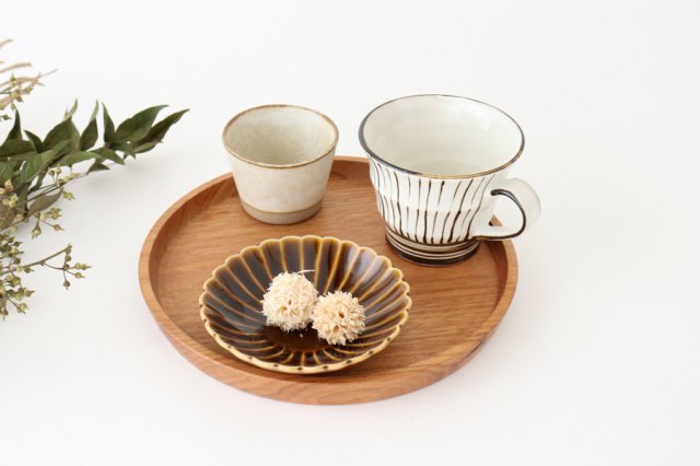 Small Chrysanthemum-shaped Plate Brown | Mino Ware