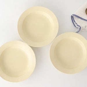 [Mizuki x Uchiru collaboration] 21cm rim deep plate yellow porcelain Hasami ware