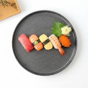 Round Plate Matte Black 24㎝/9.4in | Shigaraki Ware
