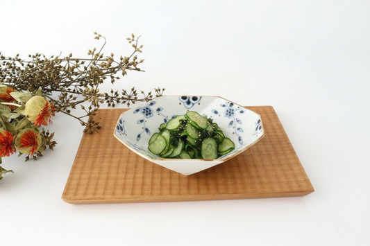 Diamond-shaped Small Bowl Vine Blue Arabesque | Kobachi Arita Ware