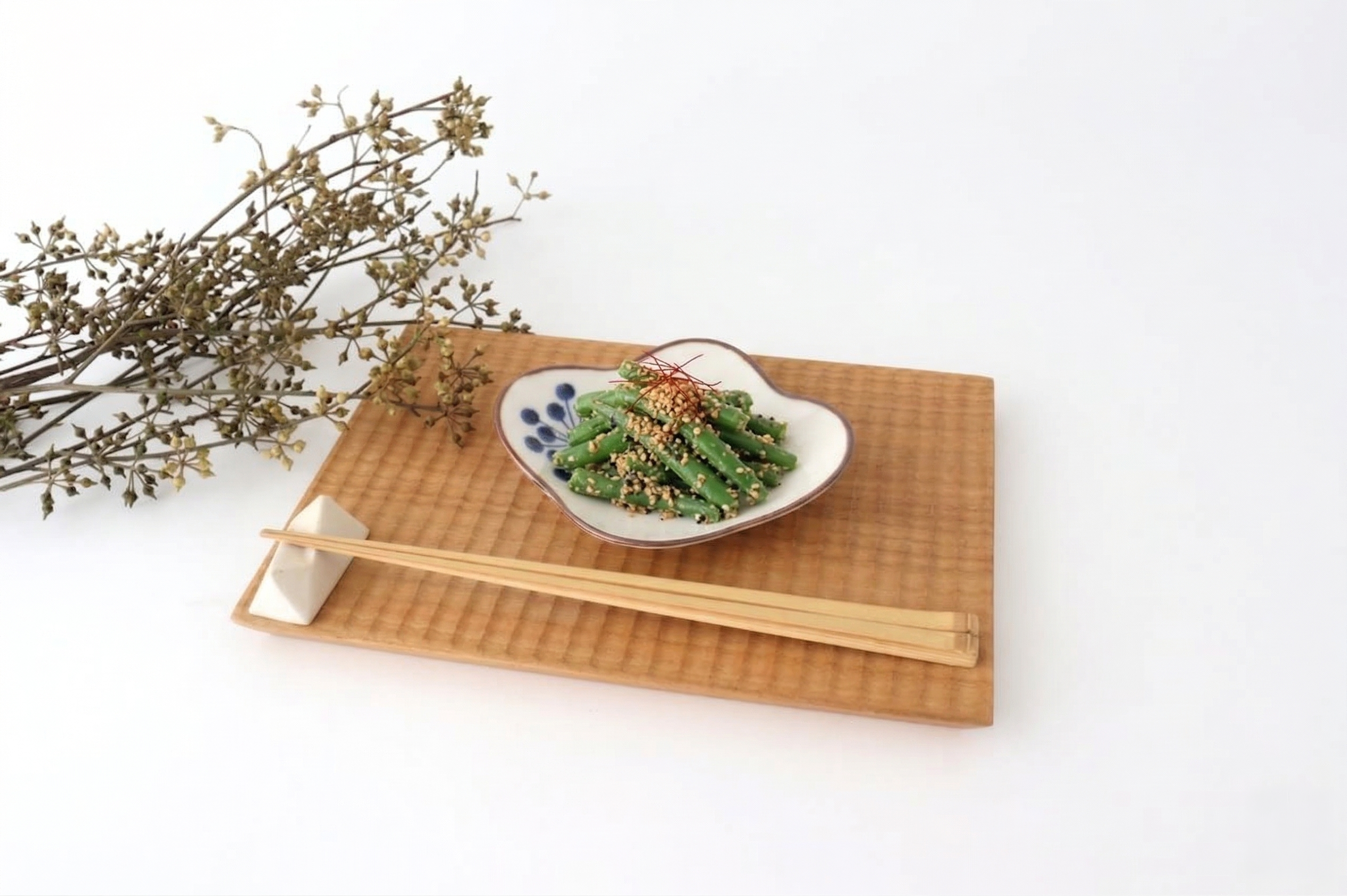 Yoshida Ware Small Plate Flower-dot