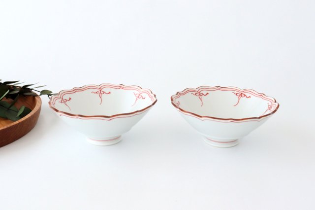 Small bellflower bowl, dyed, red porcelain, Fuchiasobi, Hasami ware