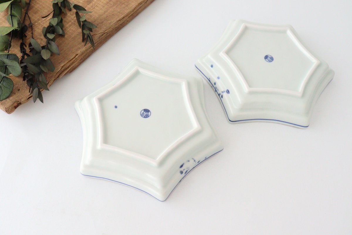 Dyed hexagonal picture plate porcelain Mino ware