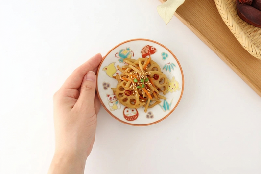 Seikou Kiln Small Plate Luckey Charms White | Kutani Ware