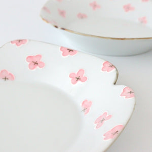 hana plate pink porcelain hana Arita ware