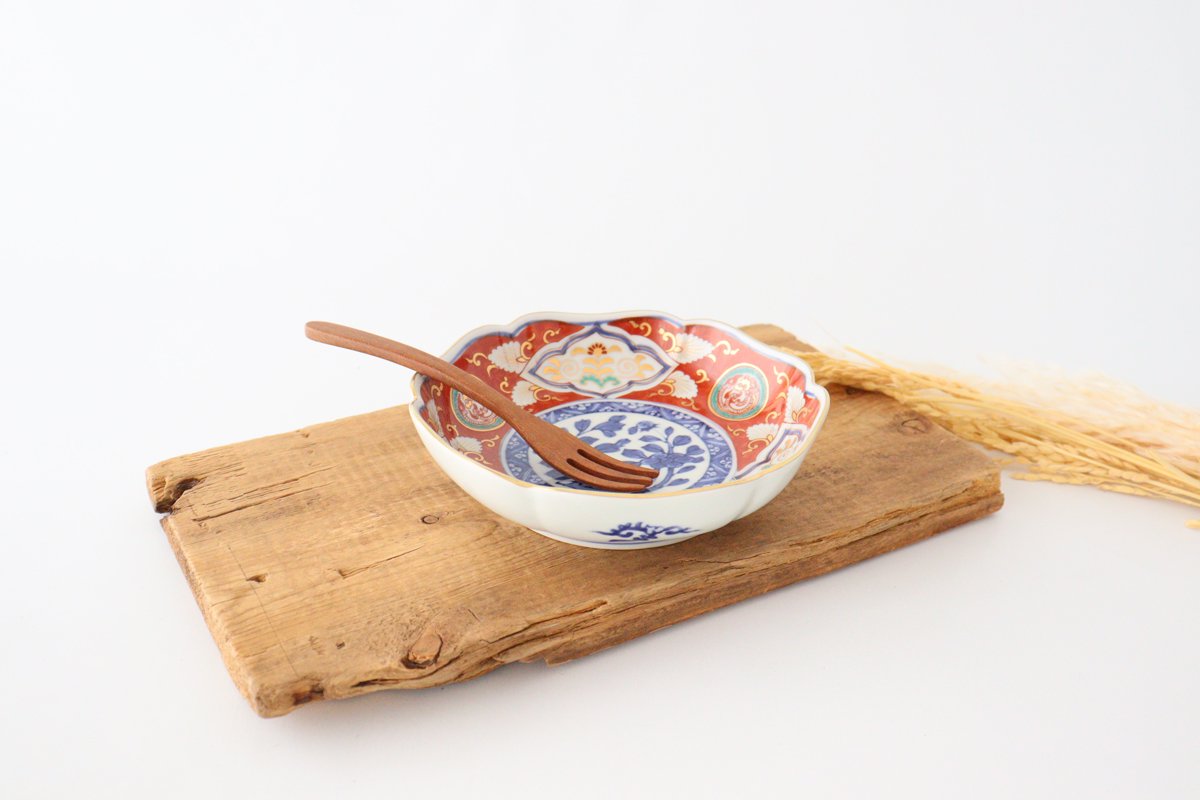 Rinkurou Kiln Small Bowl Old Imari Style Flower-pattern  | Kobachi Hasami Ware