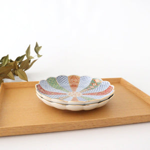 15cm/5.9in Plate, Chrysanthemum pattern, Porcelain, Rinkurou kiln, Hasami ware