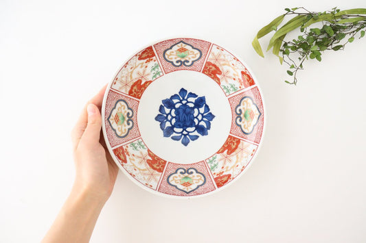 Round Plate Red and Gold 19.7cm/7.8in | Hasami Ware-Detail2