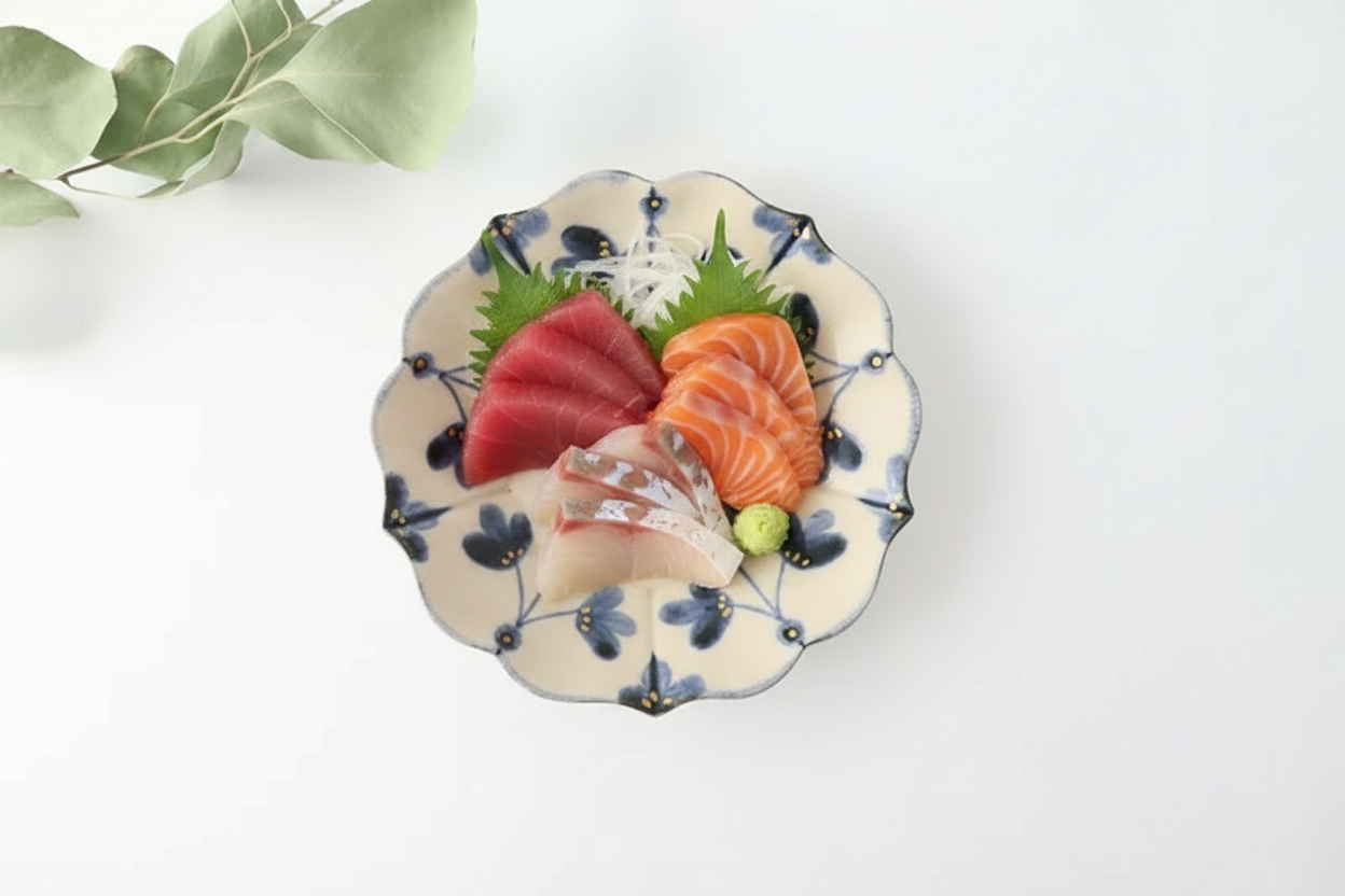 Bellflowershaped Plate Blue Flower Semi-Porcelain 15cm/5.9in | Arita Ware