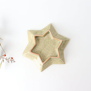 Celadon star-shaped plate pottery Yuya Ishida