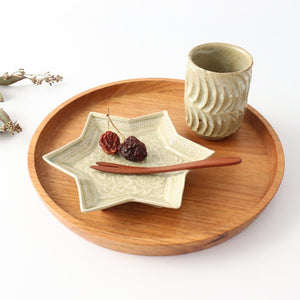 Celadon star-shaped plate pottery Yuya Ishida