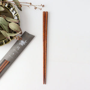 Chopsticks made from a fruit tree Chestnut tetoca urushi