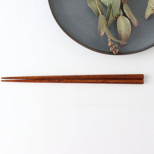 Chopsticks made from a fruit tree Chestnut tetoca urushi