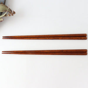 Chopsticks made from a fruit tree Chestnut tetoca urushi