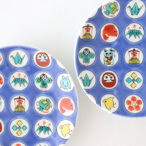 Lucky bean plate, round crest, treasure crest, porcelain, Seikou kiln, Kutani ware