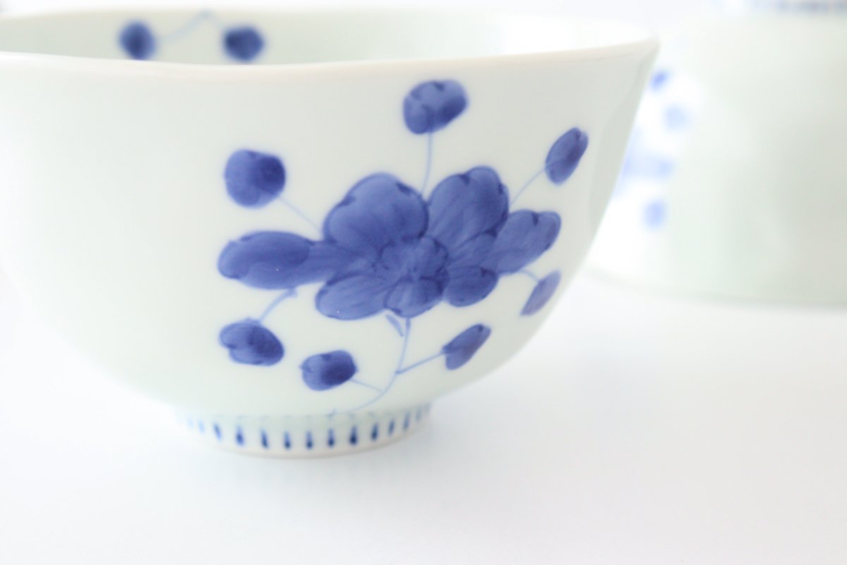 Large rice bowl, porcelain, peonies, Arita ware